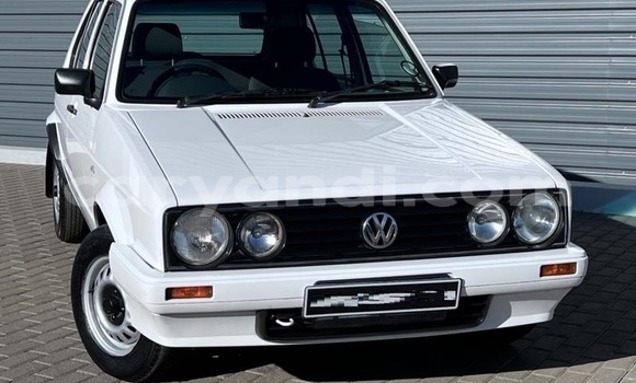 Nunua Ilio tumika Volkswagen Golf Nyeupe Gari ndani ya Livingstone nchini Zambia Nunua Ilio tumika Volkswagen Golf Nyeupe Gari ndani ya Livingstone nchini Zambia