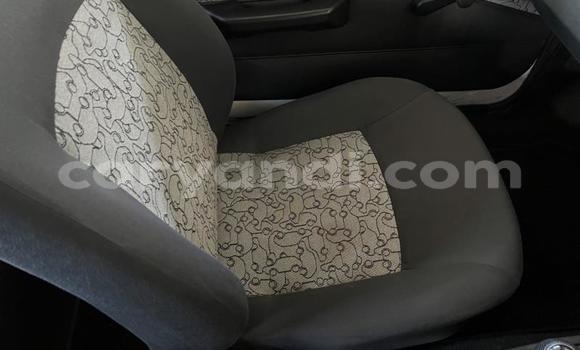 Nunua Ilio tumika Volkswagen Golf Nyeupe Gari ndani ya Livingstone nchini Zambia Nunua Ilio tumika Volkswagen Golf Nyeupe Gari ndani ya Livingstone nchini Zambia