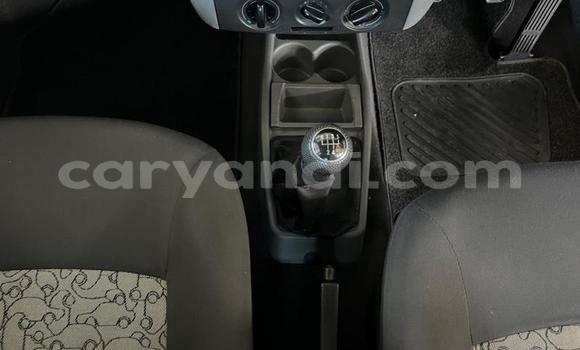 Nunua Ilio tumika Volkswagen Golf Nyeupe Gari ndani ya Livingstone nchini Zambia Nunua Ilio tumika Volkswagen Golf Nyeupe Gari ndani ya Livingstone nchini Zambia