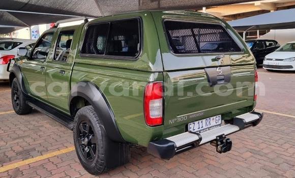 Nunua Ilio tumika Nissan NP 300 Kijani Gari ndani ya Livingstone nchini Zambia Nunua Ilio tumika Nissan NP 300 Kijani Gari ndani ya Livingstone nchini Zambia