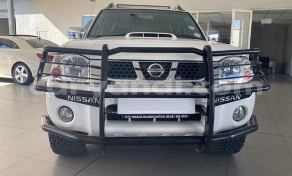 Acheter Occasion Voiture Nissan Hardbody Blanc à Livingstone, Zambie Acheter Occasion Voiture Nissan Hardbody Blanc à Livingstone, Zambie