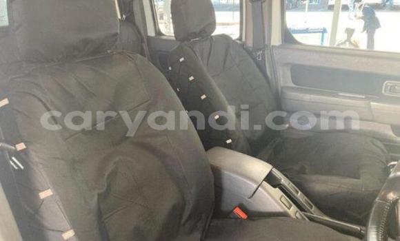 Acheter Occasion Voiture Nissan Hardbody Blanc à Livingstone, Zambie Acheter Occasion Voiture Nissan Hardbody Blanc à Livingstone, Zambie