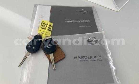 Acheter Occasion Voiture Nissan Hardbody Blanc à Livingstone, Zambie Acheter Occasion Voiture Nissan Hardbody Blanc à Livingstone, Zambie