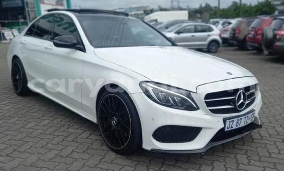 Nunua Ilio tumika Mercedes‒Benz C-klasse AMG Nyeupe Gari ndani ya Livingstone nchini Zambia Nunua Ilio tumika Mercedes‒Benz C-klasse AMG Nyeupe Gari ndani ya Livingstone nchini Zambia
