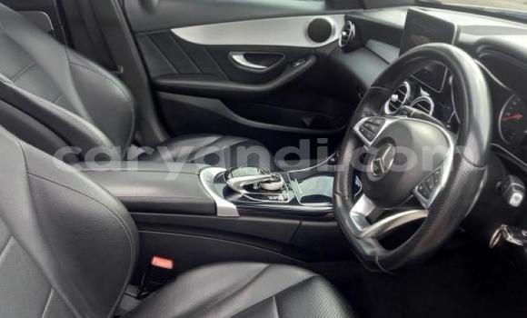 Nunua Ilio tumika Mercedes‒Benz C-klasse AMG Nyeupe Gari ndani ya Livingstone nchini Zambia Nunua Ilio tumika Mercedes‒Benz C-klasse AMG Nyeupe Gari ndani ya Livingstone nchini Zambia