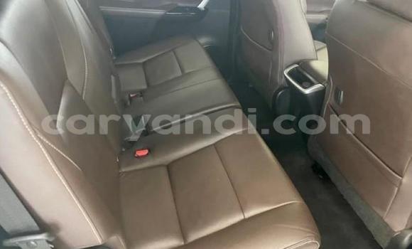 Acheter Occasion Voiture Toyota Fortuner Gris à Livingstone, Zambie Acheter Occasion Voiture Toyota Fortuner Gris à Livingstone, Zambie