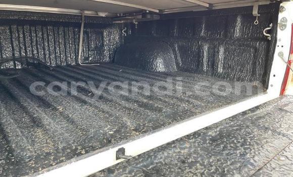 Acheter Occasion Voiture Toyota Hilux Blanc à Livingstone, Zambie Acheter Occasion Voiture Toyota Hilux Blanc à Livingstone, Zambie