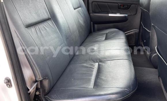 Acheter Occasion Voiture Toyota Hilux Blanc à Livingstone, Zambie Acheter Occasion Voiture Toyota Hilux Blanc à Livingstone, Zambie