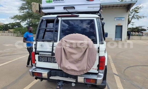 Buy Used Toyota Land Cruiser White Car in Lusaka in Zambia Buy Used Toyota Land Cruiser White Car in Lusaka in Zambia