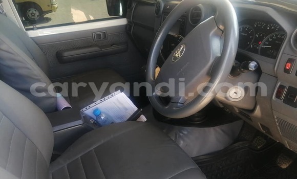 Buy Used Toyota Land Cruiser White Car in Lusaka in Zambia Buy Used Toyota Land Cruiser White Car in Lusaka in Zambia