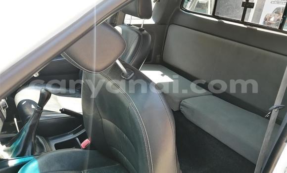 Nunua Ilio tumika Toyota Hilux Nyeupe Gari ndani ya Chilanga nchini Lusaka Nunua Ilio tumika Toyota Hilux Nyeupe Gari ndani ya Chilanga nchini Lusaka