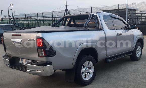 Nunua Ilio tumika Toyota Hilux Fedha Gari ndani ya Chilanga nchini Lusaka