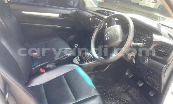 Tenga Tsaru Toyota Hilux Chena Mota in Chilanga in Lusaka Tenga Tsaru Toyota Hilux Chena Mota in Chilanga in Lusaka