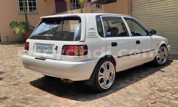 Acheter Occasion Voiture Toyota Tacoma Blanc à Livingstone, Zambie Acheter Occasion Voiture Toyota Tacoma Blanc à Livingstone, Zambie