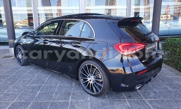 Buy Used Mercedes-Benz GLC 250D Black Car in Chilanga in Lusaka Buy Used Mercedes-Benz GLC 250D Black Car in Chilanga in Lusaka