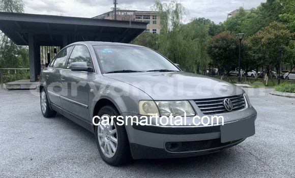 Acheter Occasion Voiture Volkswagen Passat Gris à Lusaka, Zambie