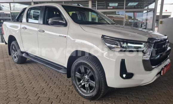 Buy Used Toyota Hilux White Car in Lusaka in Zambia Buy Used Toyota Hilux White Car in Lusaka in Zambia