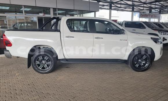 Buy Used Toyota Hilux White Car in Lusaka in Zambia Buy Used Toyota Hilux White Car in Lusaka in Zambia