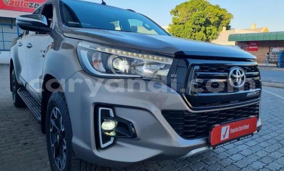 Tenga Tsaru Toyota Hilux Zvimwe Mota in Lusaka in Zambia Tenga Tsaru Toyota Hilux Zvimwe Mota in Lusaka in Zambia