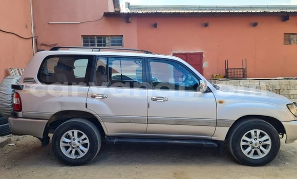 Buy Used Toyota Land Cruiser Silver Car in Lusaka in Zambia Buy Used Toyota Land Cruiser Silver Car in Lusaka in Zambia