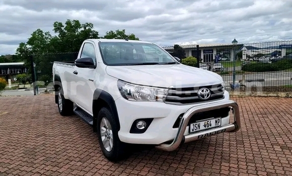 Acheter Occasion Voiture Toyota Hilux Blanc à Livingstone, Zambie Acheter Occasion Voiture Toyota Hilux Blanc à Livingstone, Zambie