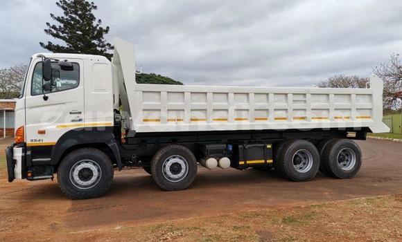 Buy Used Hino Ranger White Truck in Chilanga in Lusaka Buy Used Hino Ranger White Truck in Chilanga in Lusaka