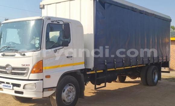 Buy Used Hino Ranger White Truck in Chilanga in Lusaka Buy Used Hino Ranger White Truck in Chilanga in Lusaka
