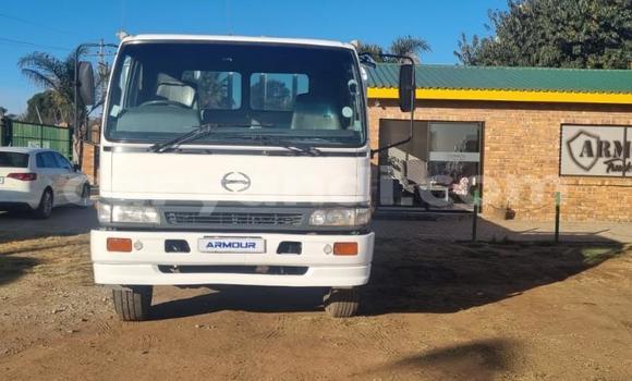 Buy Used Hino Ranger White Truck in Chilanga in Lusaka Buy Used Hino Ranger White Truck in Chilanga in Lusaka