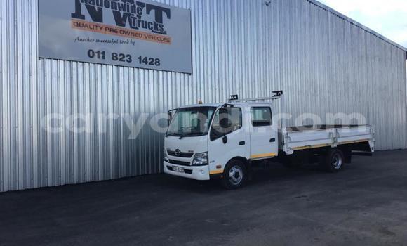 Buy Used Hino Ranger White Truck in Chilanga in Lusaka Buy Used Hino Ranger White Truck in Chilanga in Lusaka