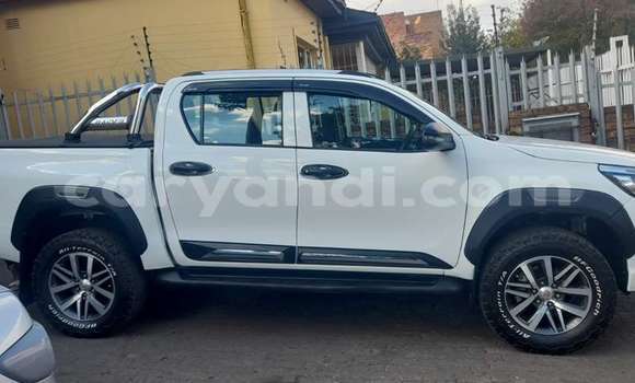 Tenga Tsaru Toyota Hilux Chena Mota in Chilanga in Lusaka Tenga Tsaru Toyota Hilux Chena Mota in Chilanga in Lusaka