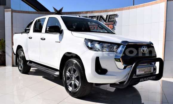 Tenga Tsaru Toyota Hilux Chena Mota in Chilanga in Lusaka Tenga Tsaru Toyota Hilux Chena Mota in Chilanga in Lusaka