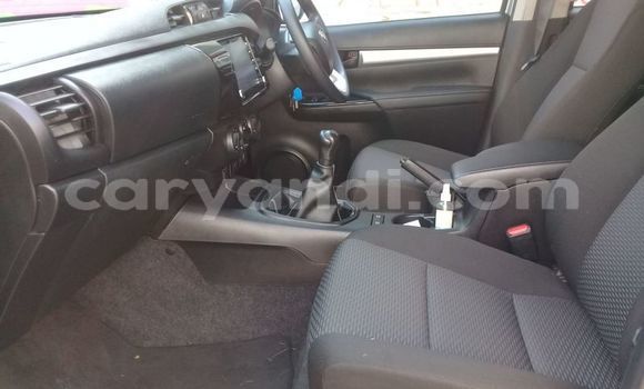 Nunua Ilio tumika Toyota Hilux Fedha Gari ndani ya Chilanga nchini Lusaka Nunua Ilio tumika Toyota Hilux Fedha Gari ndani ya Chilanga nchini Lusaka