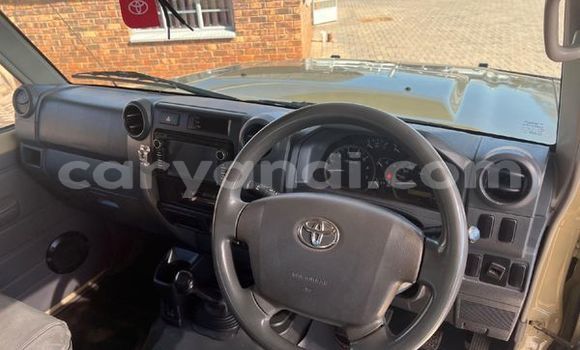 Buy Used Toyota Land Cruiser Beige Car in Lusaka in Zambia Buy Used Toyota Land Cruiser Beige Car in Lusaka in Zambia