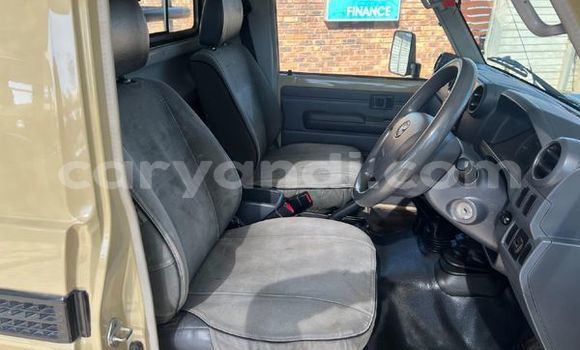 Buy Used Toyota Land Cruiser Beige Car in Lusaka in Zambia Buy Used Toyota Land Cruiser Beige Car in Lusaka in Zambia
