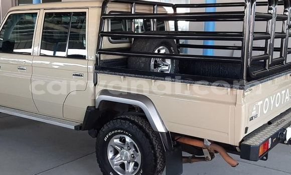 Tenga Tsaru Toyota Land Cruiser Beige Mota in Lusaka in Zambia Tenga Tsaru Toyota Land Cruiser Beige Mota in Lusaka in Zambia