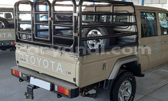 Tenga Tsaru Toyota Land Cruiser Beige Mota in Lusaka in Zambia Tenga Tsaru Toyota Land Cruiser Beige Mota in Lusaka in Zambia