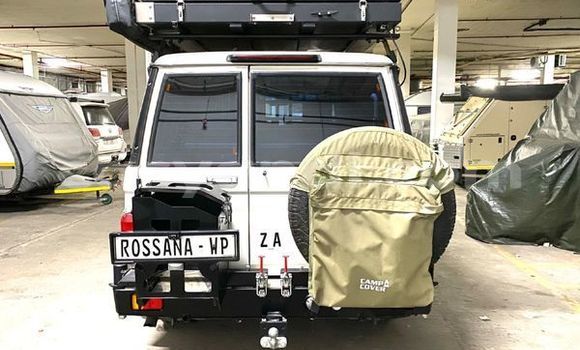 Buy Used Toyota Land Cruiser White Car in Lusaka in Zambia Buy Used Toyota Land Cruiser White Car in Lusaka in Zambia