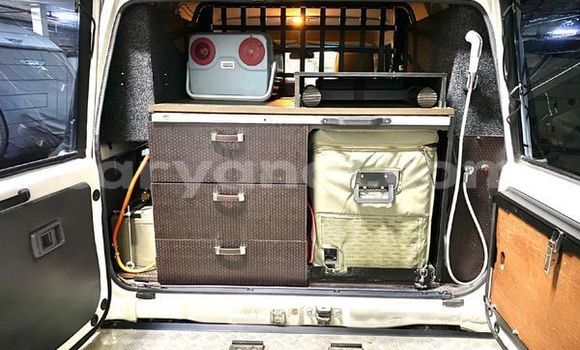 Buy Used Toyota Land Cruiser White Car in Lusaka in Zambia Buy Used Toyota Land Cruiser White Car in Lusaka in Zambia