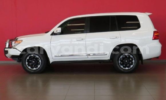 Tenga Tsaru Toyota Land Cruiser Chena Mota in Livingstone in Zambia Tenga Tsaru Toyota Land Cruiser Chena Mota in Livingstone in Zambia