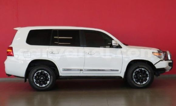 Tenga Tsaru Toyota Land Cruiser Chena Mota in Livingstone in Zambia Tenga Tsaru Toyota Land Cruiser Chena Mota in Livingstone in Zambia