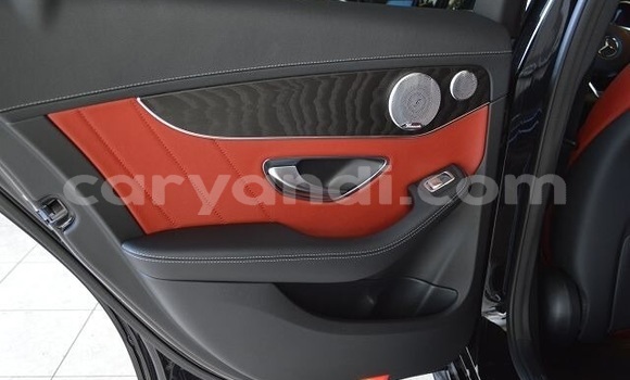 Nunua Ilio tumika Mercedes‒Benz C-klasse AMG Nyeusi Gari ndani ya Livingstone nchini Zambia Nunua Ilio tumika Mercedes‒Benz C-klasse AMG Nyeusi Gari ndani ya Livingstone nchini Zambia