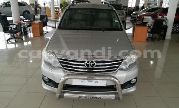 Acheter Occasion Voiture Toyota Fortuner Gris à Livingstone, Zambie Acheter Occasion Voiture Toyota Fortuner Gris à Livingstone, Zambie