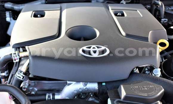 Buy Used Toyota Hilux White Car in Chilanga in Lusaka Buy Used Toyota Hilux White Car in Chilanga in Lusaka