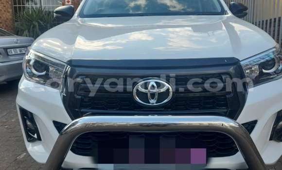 Tenga Tsaru Toyota Hilux Chena Mota in Chilanga in Lusaka Tenga Tsaru Toyota Hilux Chena Mota in Chilanga in Lusaka