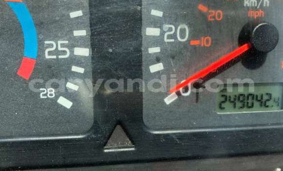 Nunua Ilio tumika Volvo F4 Nyeupe Lori ndani ya Lusaka nchini Zambia Nunua Ilio tumika Volvo F4 Nyeupe Lori ndani ya Lusaka nchini Zambia