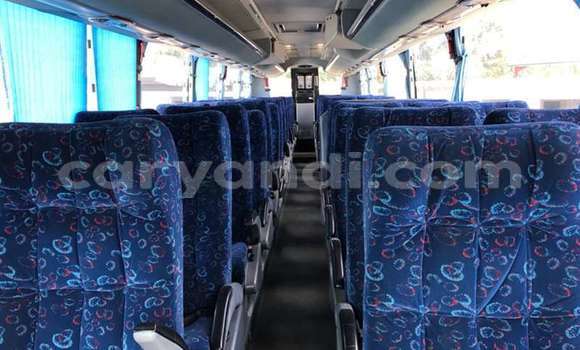 Nunua Ilio tumika Volvo F4 Nyeupe Lori ndani ya Lusaka nchini Zambia Nunua Ilio tumika Volvo F4 Nyeupe Lori ndani ya Lusaka nchini Zambia