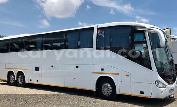 Nunua Ilio tumika Volvo F4 Nyeupe Lori ndani ya Lusaka nchini Zambia Nunua Ilio tumika Volvo F4 Nyeupe Lori ndani ya Lusaka nchini Zambia