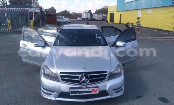 Acheter Occasion Voiture Mercedes‒Benz C-klasse AMG Gris à Livingstone, Zambie Acheter Occasion Voiture Mercedes‒Benz C-klasse AMG Gris à Livingstone, Zambie