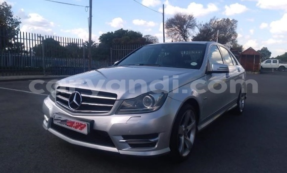 Acheter Occasion Voiture Mercedes‒Benz C-klasse AMG Gris à Livingstone, Zambie Acheter Occasion Voiture Mercedes‒Benz C-klasse AMG Gris à Livingstone, Zambie