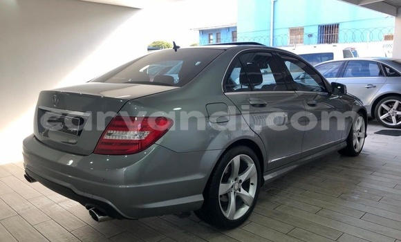 Acheter Occasion Voiture Mercedes‒Benz C-klasse Gris à Livingstone, Zambie Acheter Occasion Voiture Mercedes‒Benz C-klasse Gris à Livingstone, Zambie